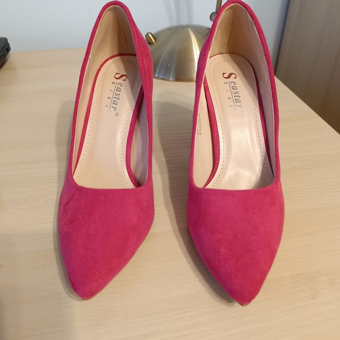 Pantofle damskie w kolorze fuksji w rozm 36