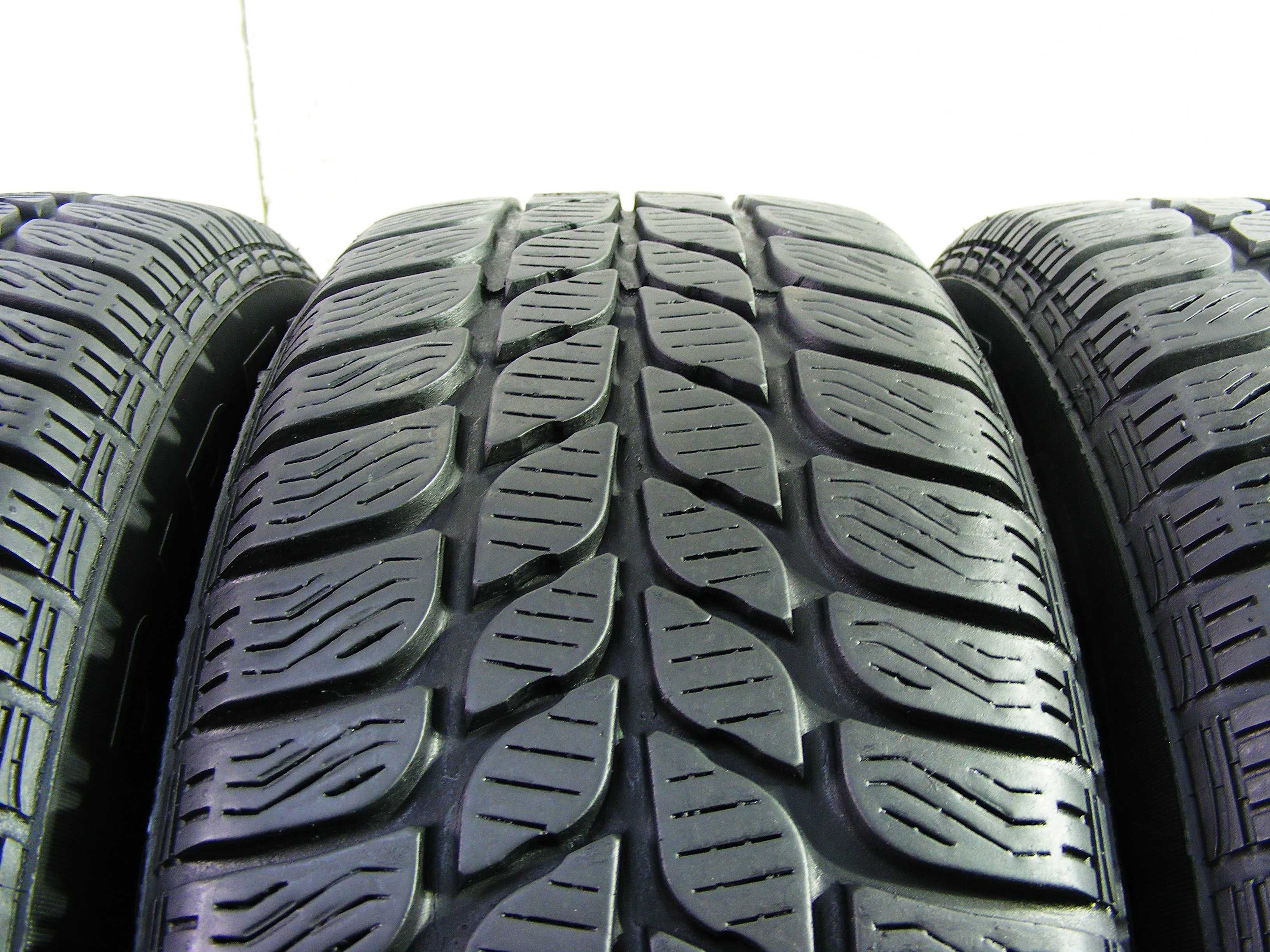 Зимова гума 185/60/15 -4 шт.Pirelli Winter .