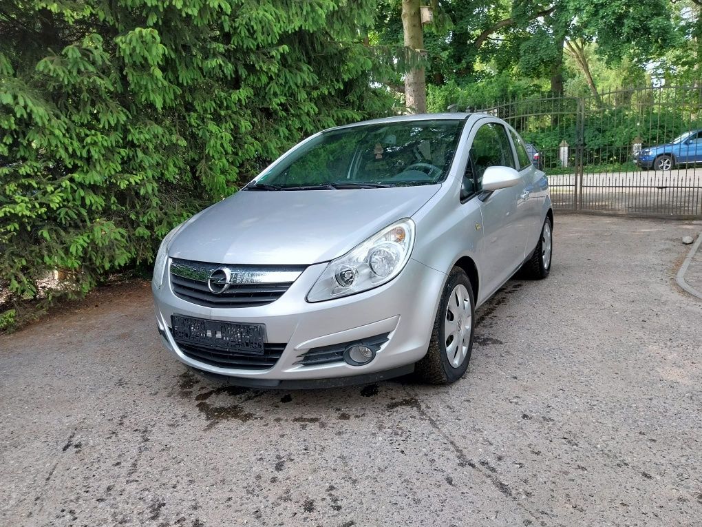 Opel Corsa klimatyzacja mały przebieg