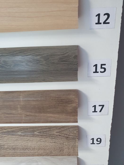 Listwy przypodłogowe PCV do paneli, wykładzin i płytek