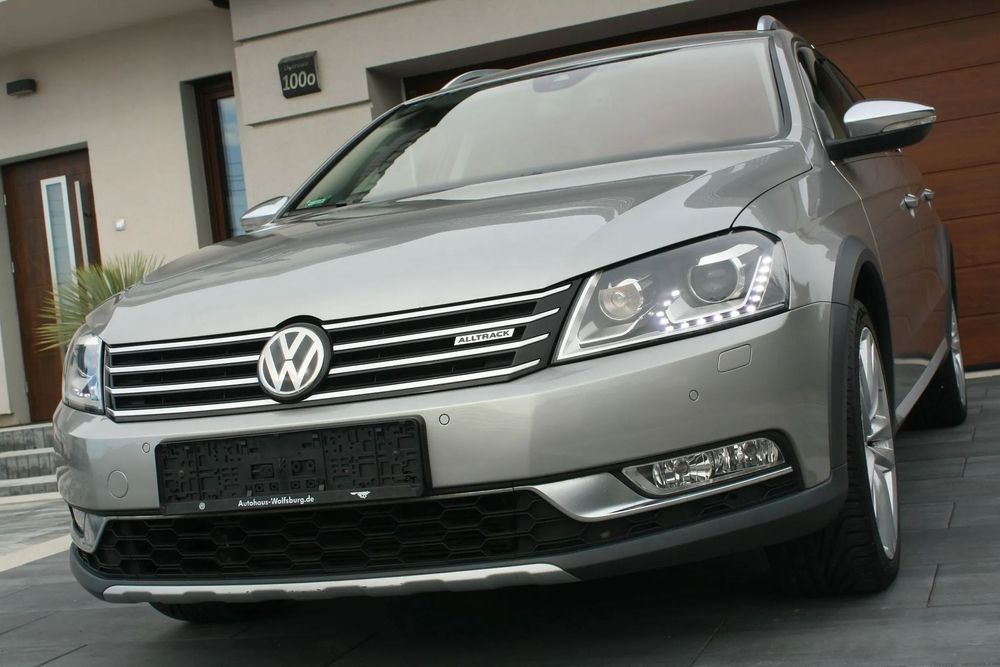 Volkswagen Passat Alltrack BiXenon Side/LineAsist AktTemp Webasto Radar Navi Kamera Nowy Rozrząd