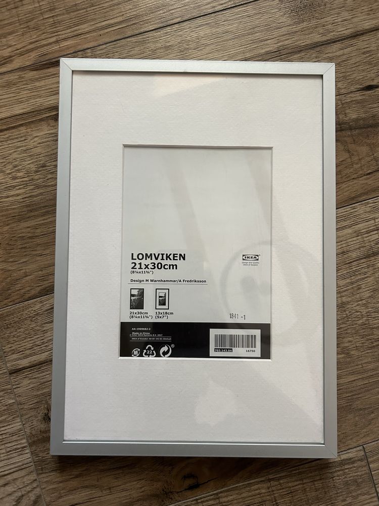 Ramka 21x30 ikea Lomviken