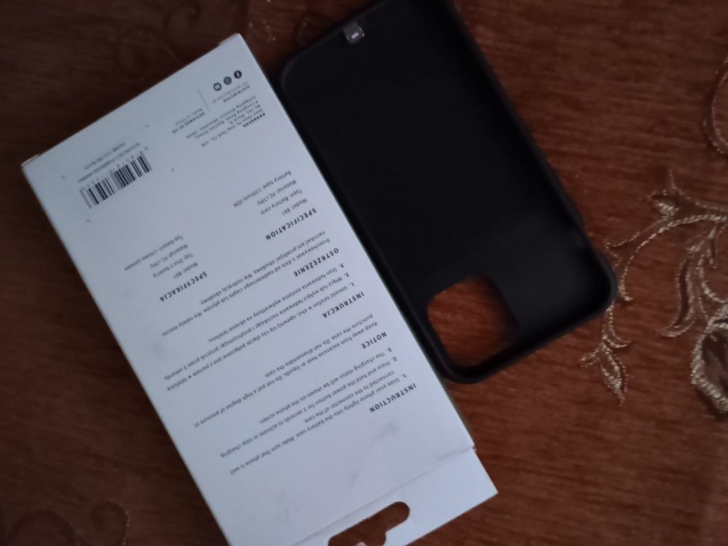 Etui Tech projekt powerbank iPhone 12