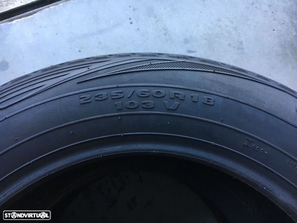 2 pneus semi novos kumho 235/60/18 - oferta dos portes