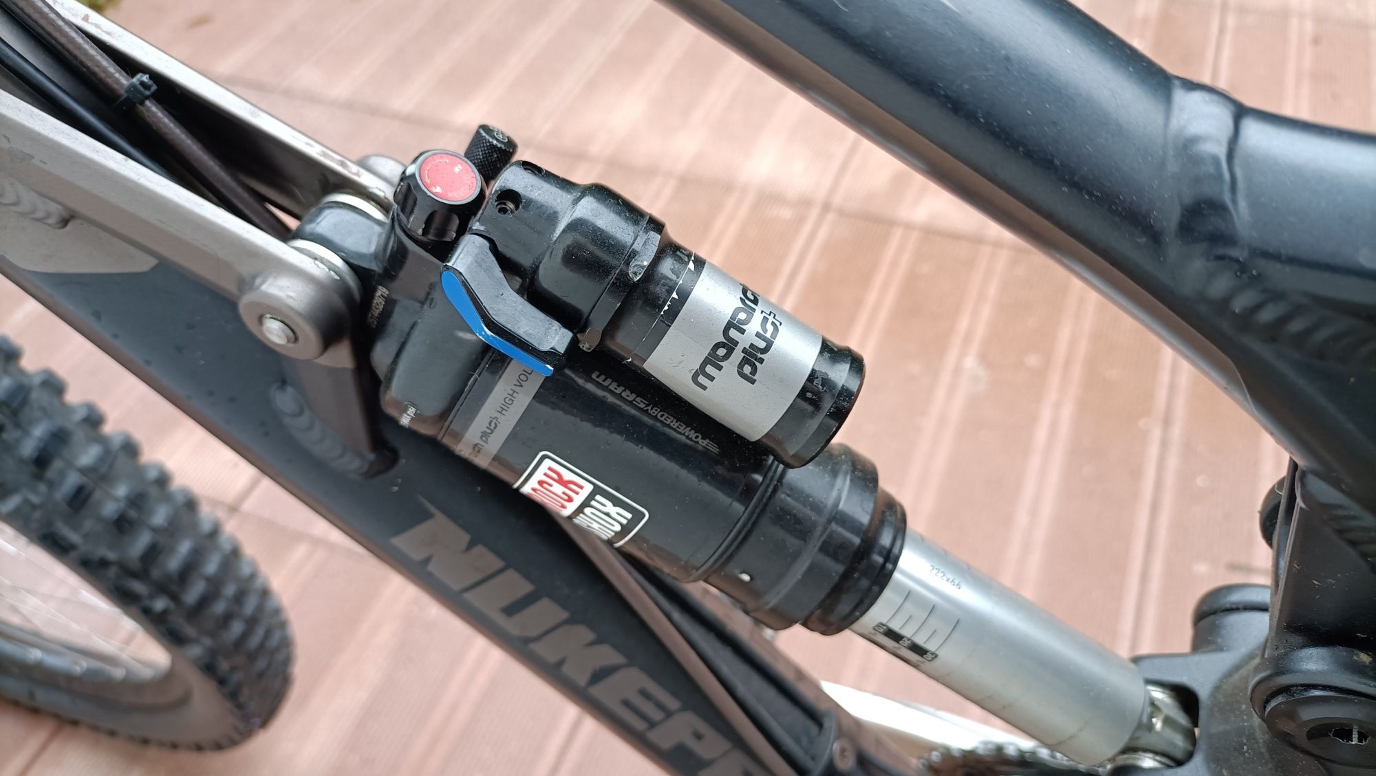Bicicleta BTT Nukeproof Mega 27,5