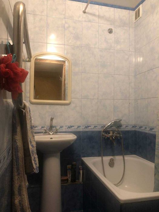 Продам кімнату у 2-х кімнатній квартирі на Салтівці...