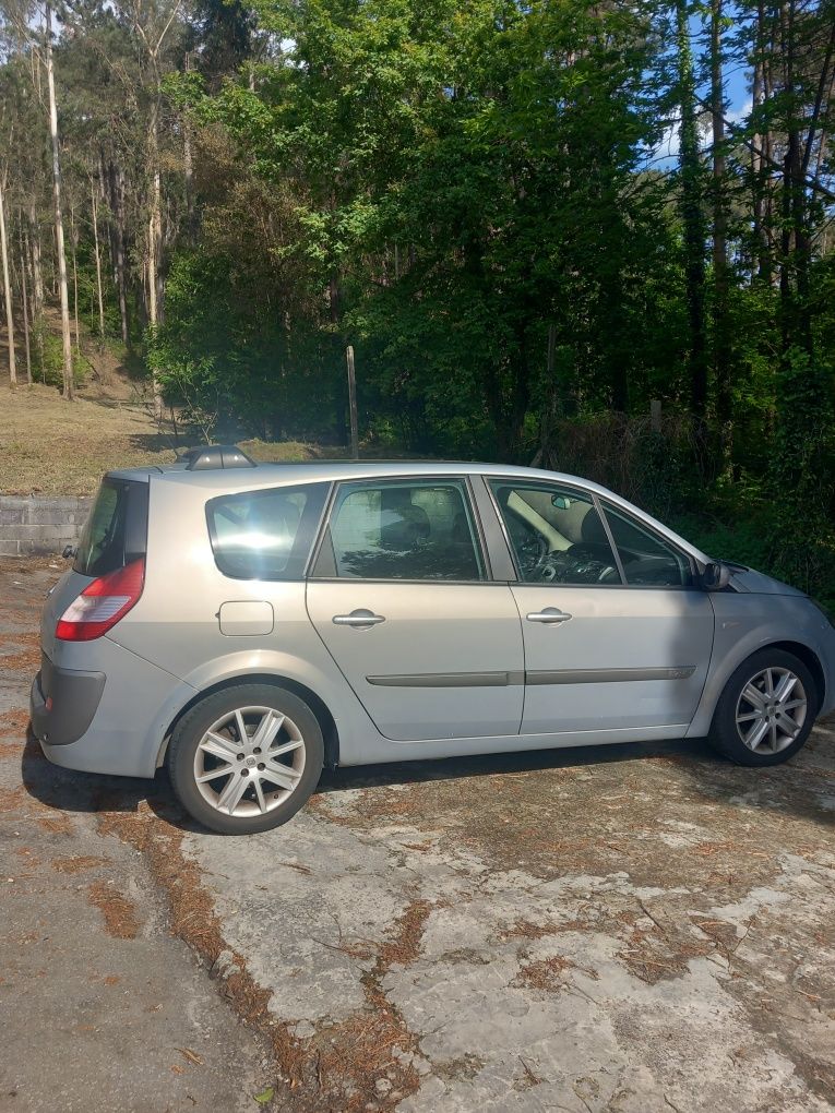 Renault Grande Senic 1.9 DCI