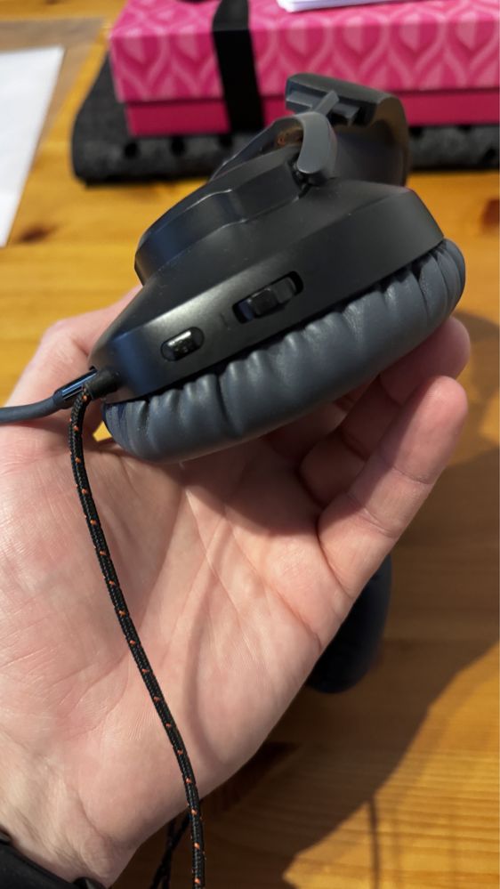Słuchawki przewodowe z mikrofonem JBL Quantum 100
