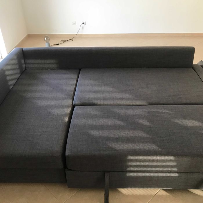 Sofá-cama de canto com arrumação, cinza escuro, FRIHETEN IKEA
