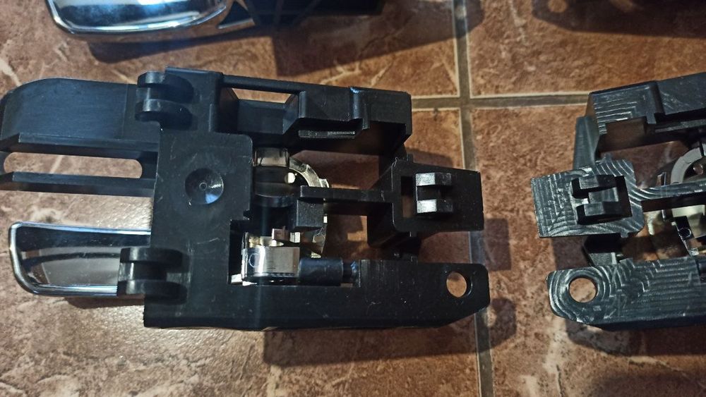 Внутрішня ручка дверна Nissan Qashqai j10 Передня права ліва і задня