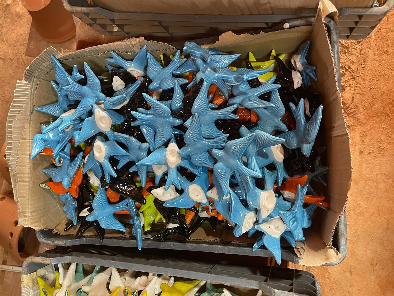 Andorinhas de cerâmica