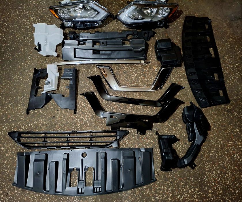 Жалюзі  214214BC0A   Nissan Rogue 14-20  решітка молдинг хром птф
