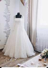 Продам королівське весільне плаття. Розмір хс-с