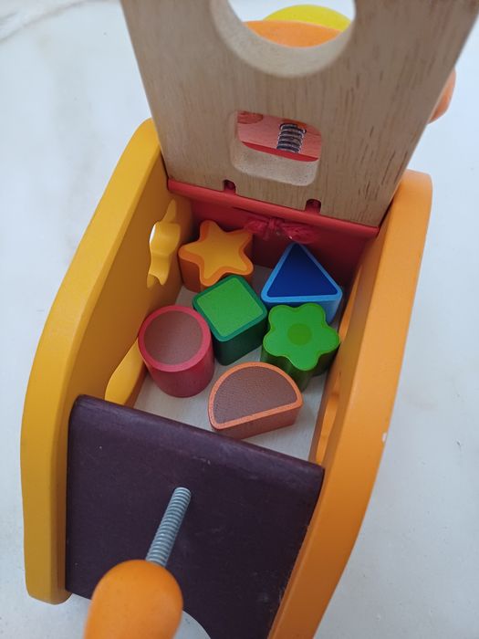 Brinquedo de madeira - Geo Lion da Djeco