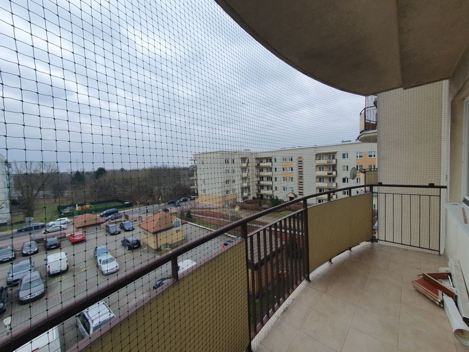 Siatka dla kota , na balkon. Montaż