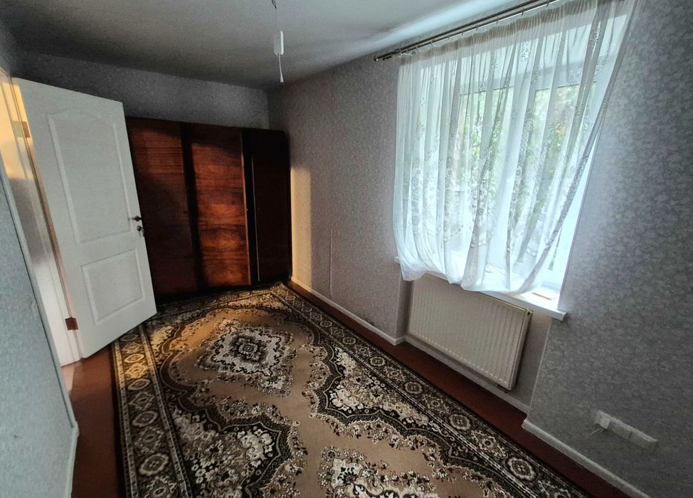 Оренда 2-к квартири в центрі с. Нові Петрівці