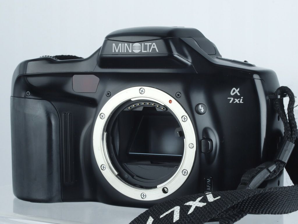 Lustrzanka analogowa Minolta Dynax 7xi Gwarancja 23%VAT