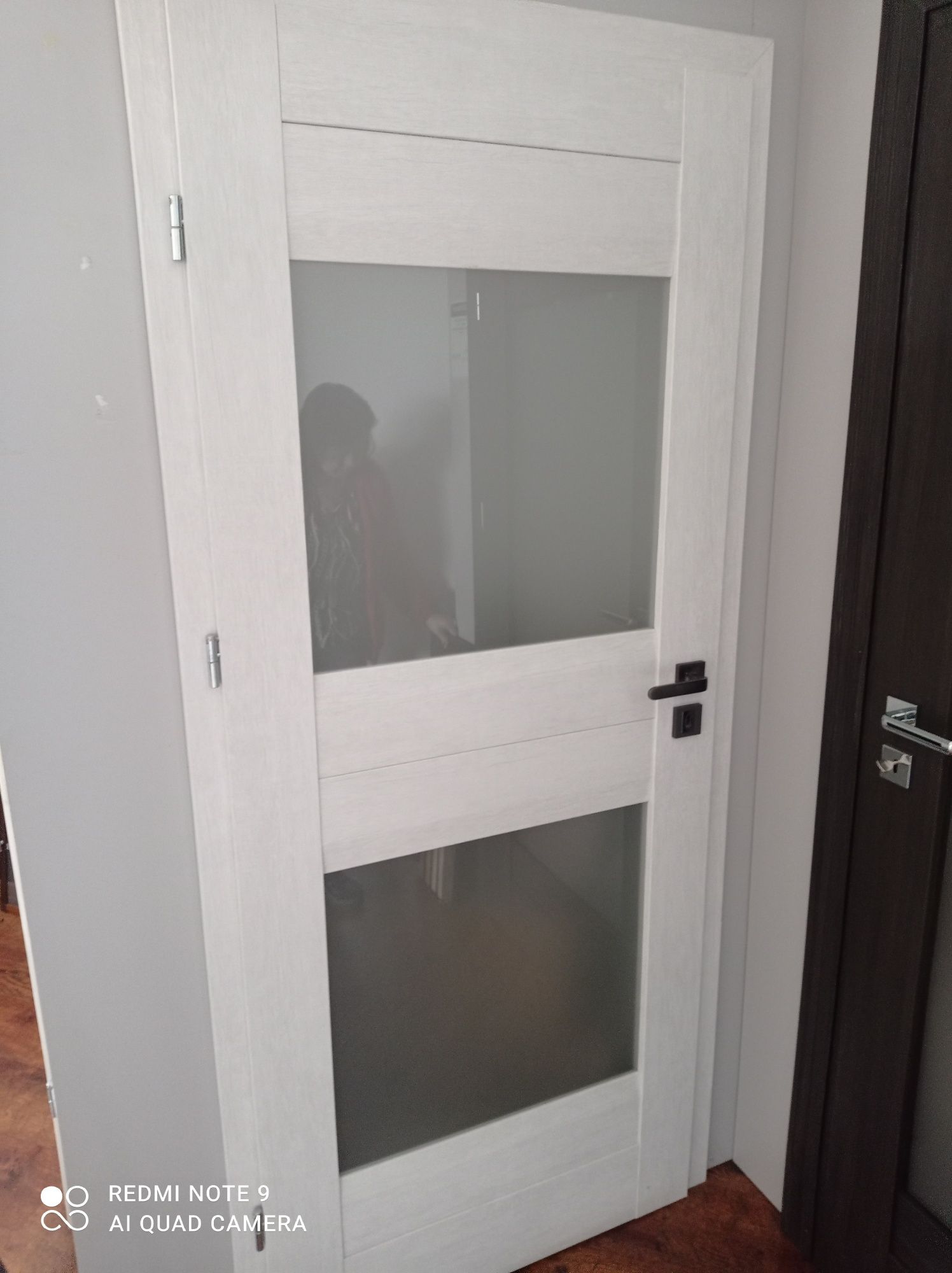 Drzwi  wewnętrzne z futryną ościeżnicą regulowaną 80 cm nowe powystawo