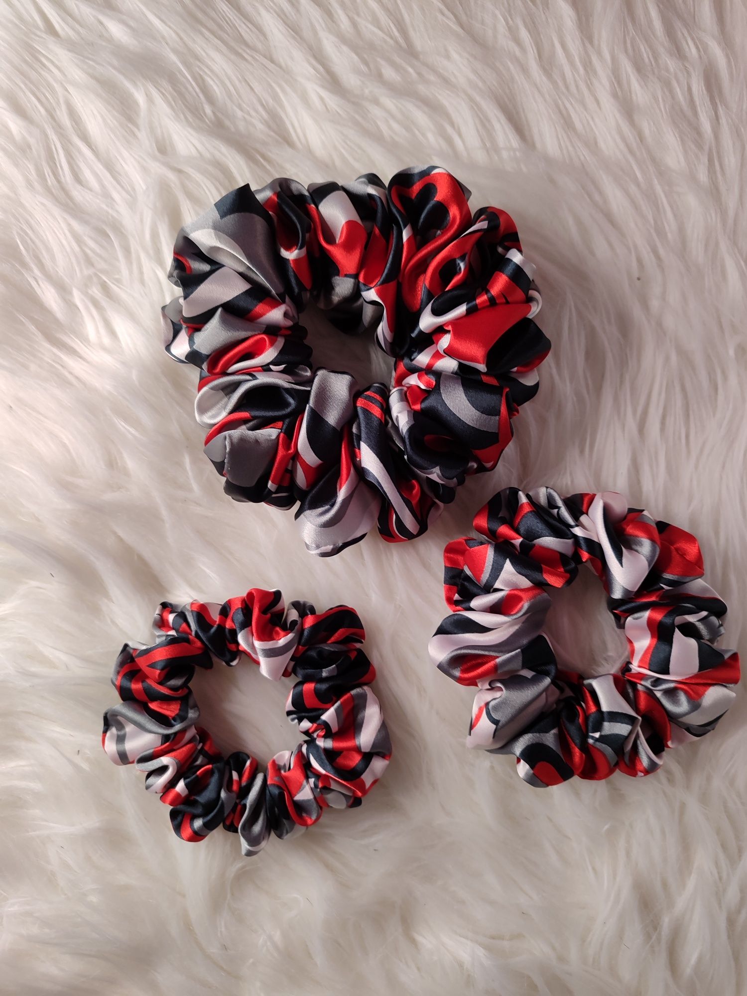 Scrunchie do włosów rozm S Jedwab Satyna Armani