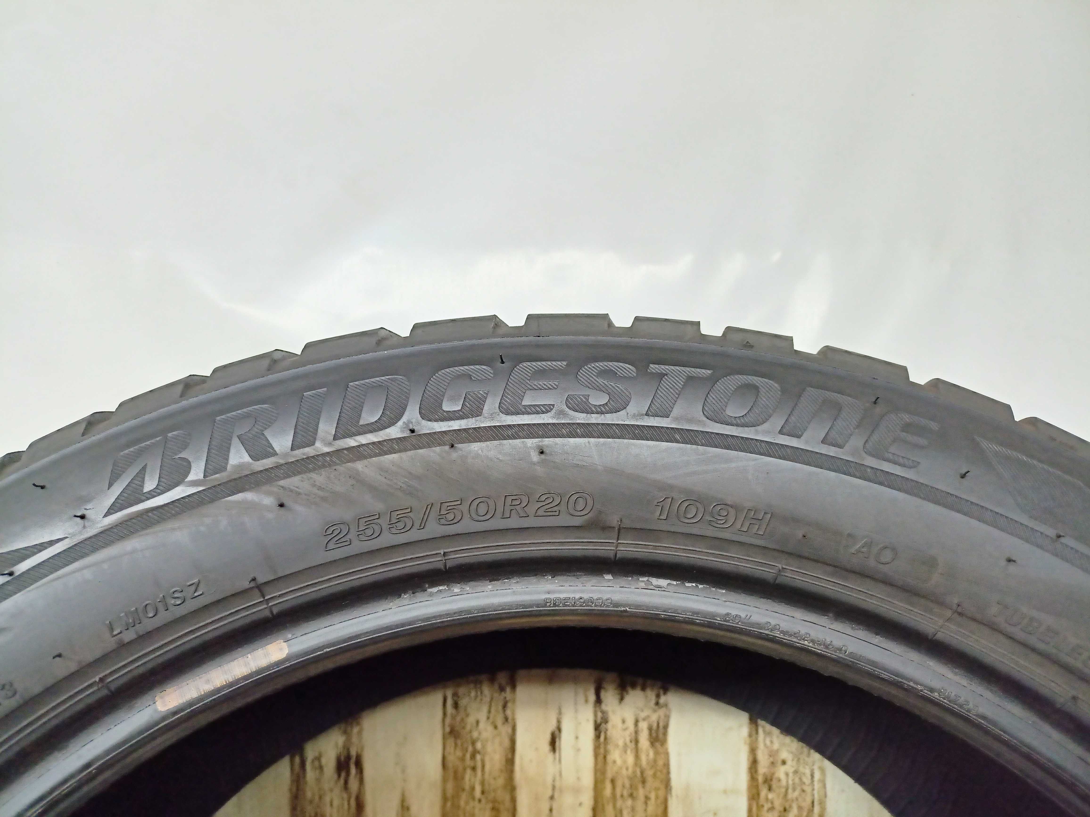 Bridgestone Blizzak LM001 255/50/20 22r. 109H 6,8mm (4568)