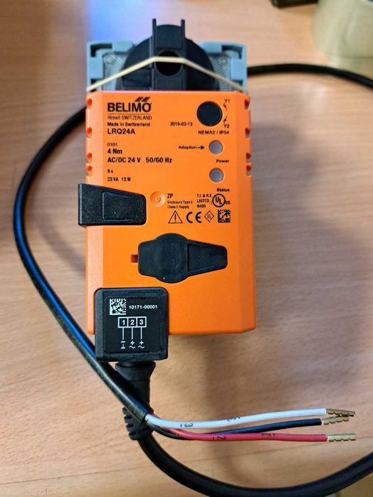 Siłowniki Belimo LRQ24A z zaworem kulowym