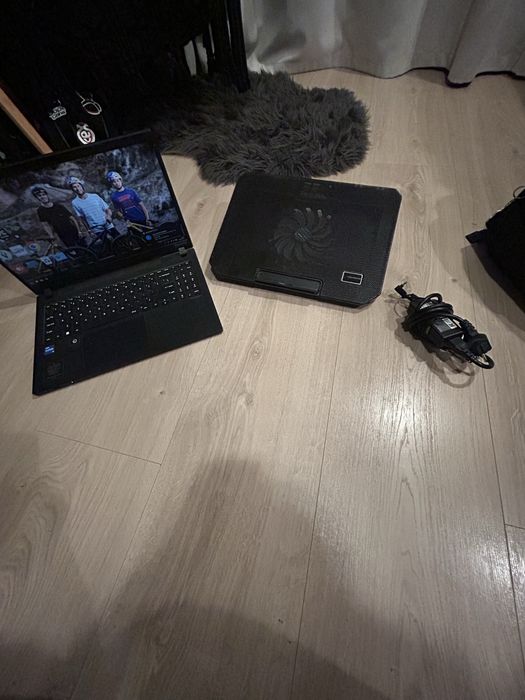 Laptop acer w dobrym stanie