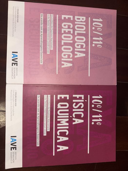 Livro de preparação IAVE exames Nacionais