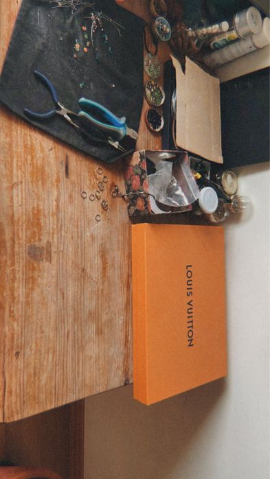 Luis Vuitton orange standart box