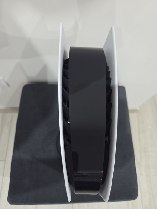 Konsola PlayStation 5 CFI-1216A Pamięć 2 TB ! Pad z efektem Halla