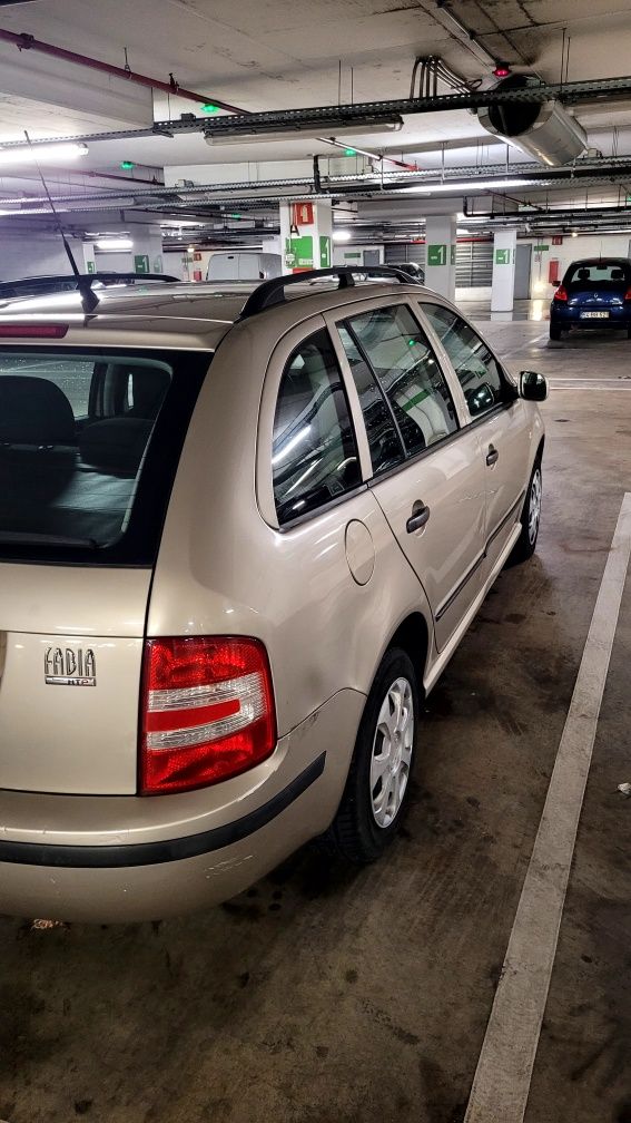 Skoda Fabia 1.2 gasolina