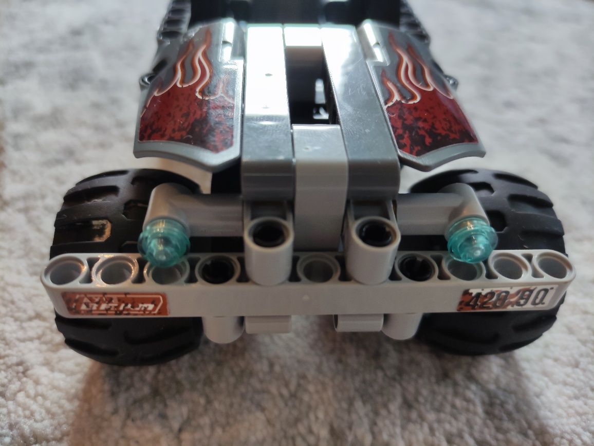 LEGO 42090 Technic - Monster truck złoczyńców 100% kompletny