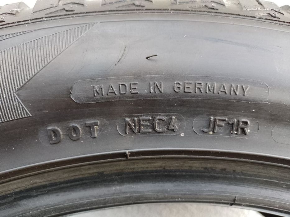 Продам гуму фірма Goodyear 285/45R20 зима