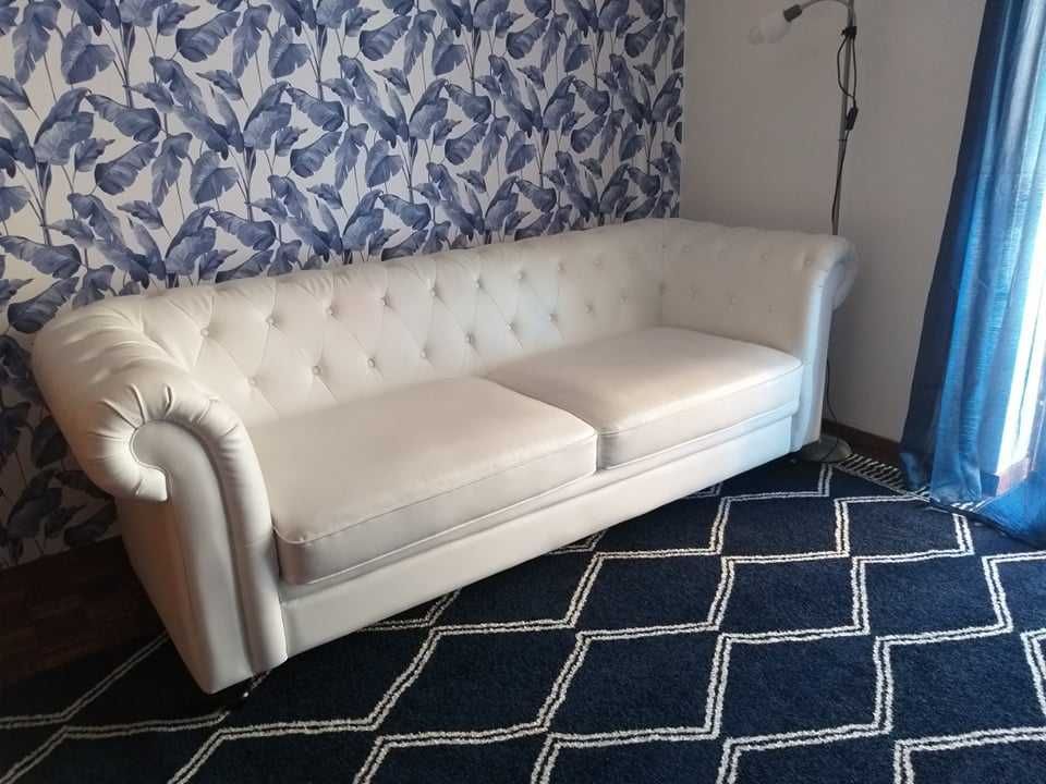 Sofá em pele sintética em Coimbra