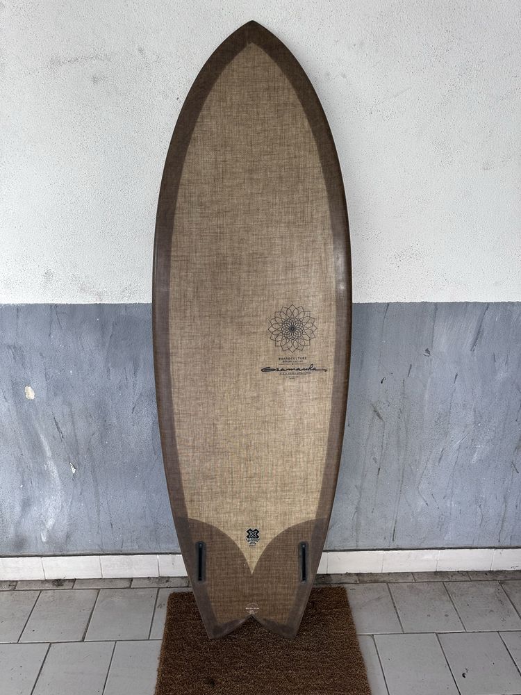 Prancha retro style surf