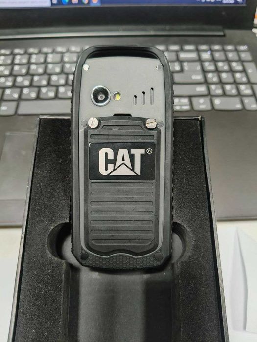 Захищений мобільний телефон Caterpillar CAT B25
