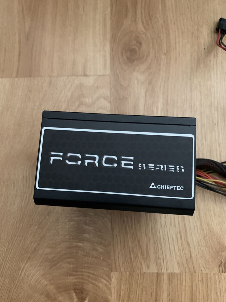 chieftec 550w force series блок живлення