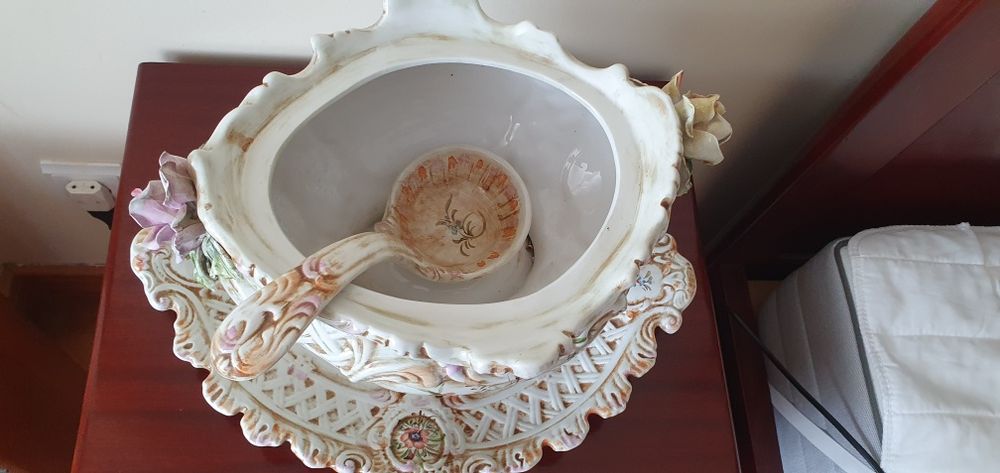 Centro de Mesa em Loiça