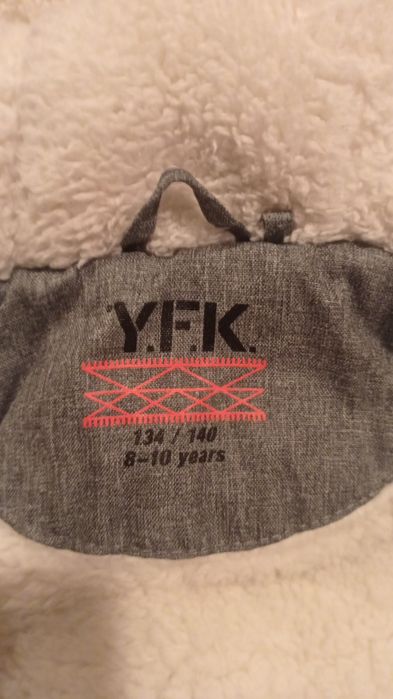 Kurtka chłopięca zimowa 134/140