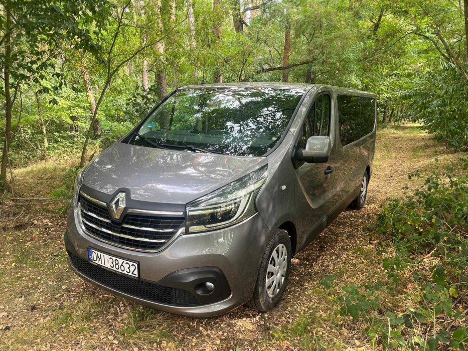 RENAULT TRAFIC II / Spaceclass // Turystyczny // 7,9os // Ładny