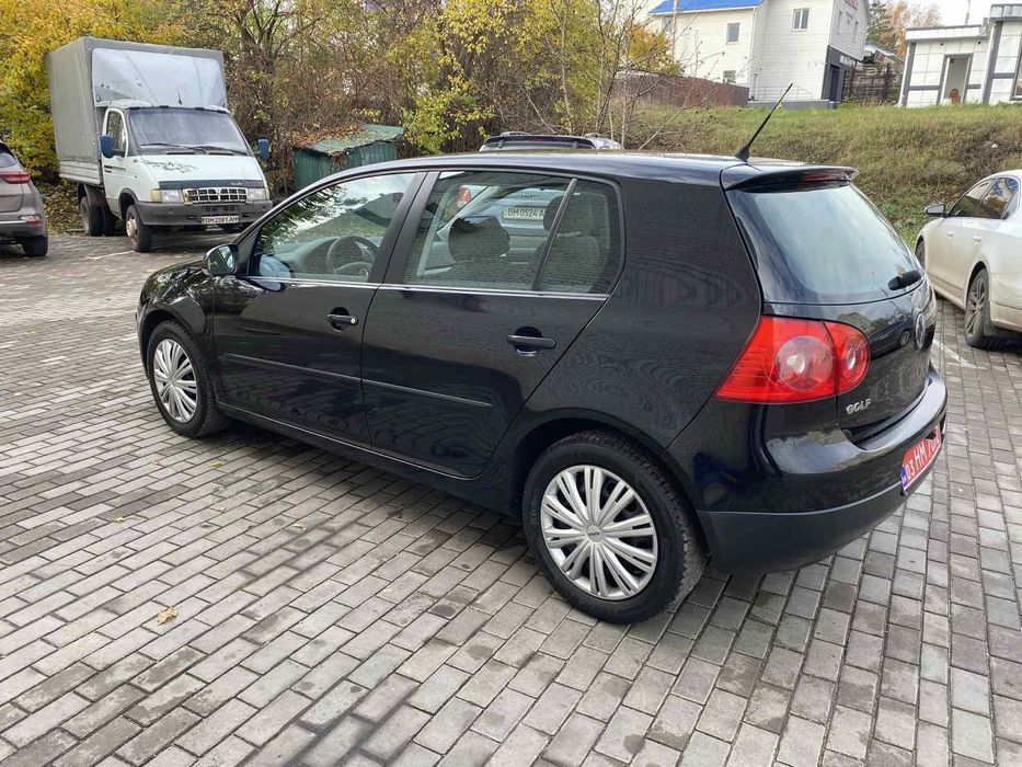 Продам автомобіль Фольцваген Гольф