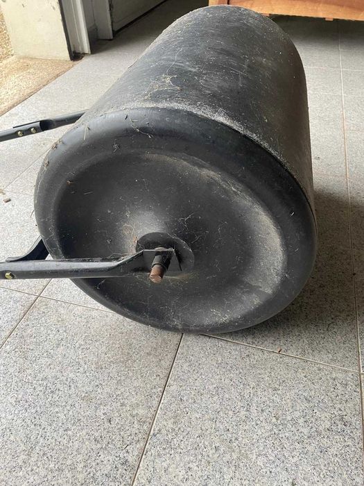 CILINDRO para relvado