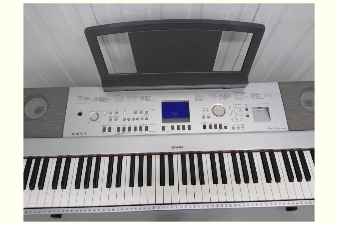 Продам пианино Yamaha