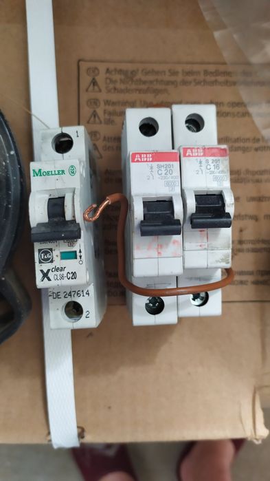 ЭлектроСчётчик, тумблера,розетки, выключатели, пробки-автомат