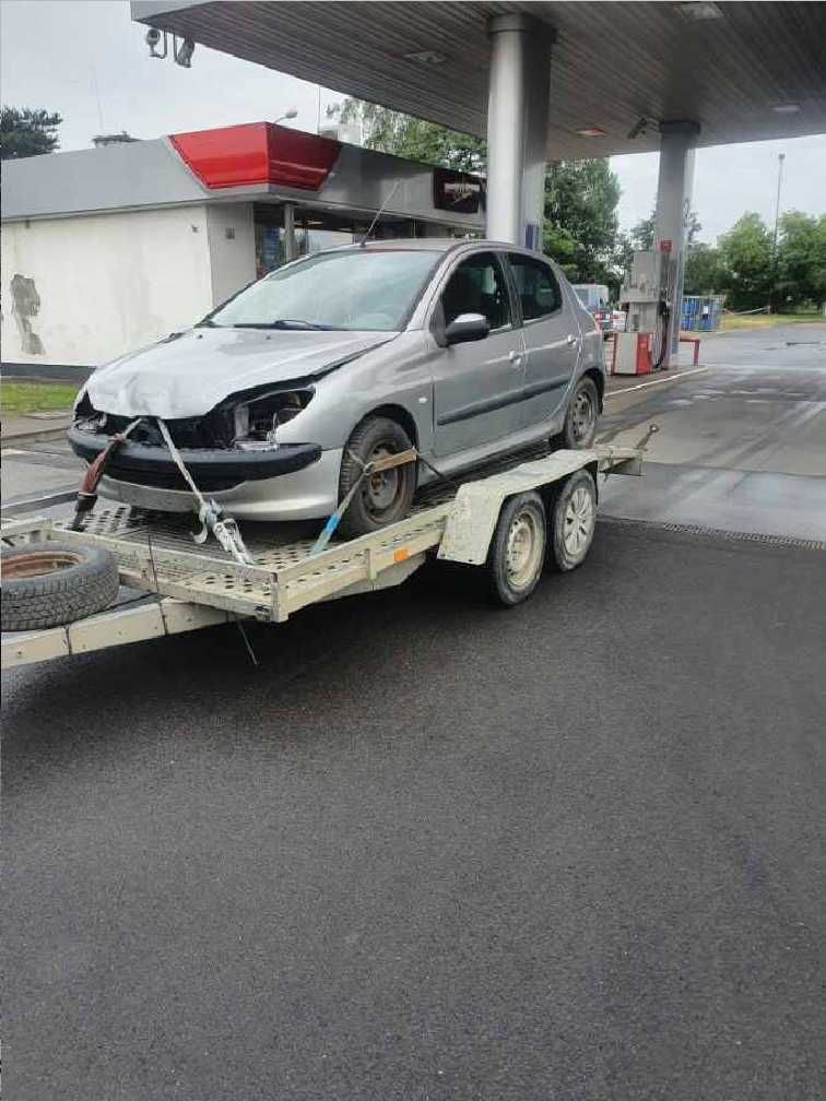 Peugeot 206 1.4 hdi 5drzwi, kolor grafitowy kod lakieru EZAC na części