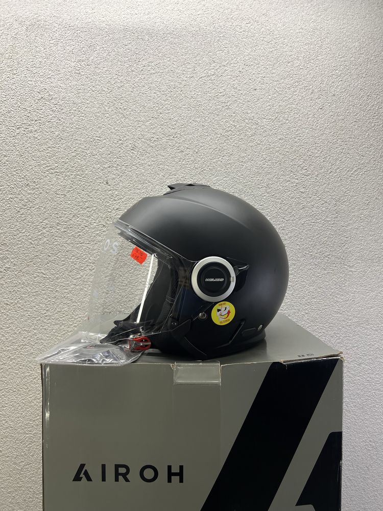 Kask otwarty  AIROH HELIOS rozmiar L blenda