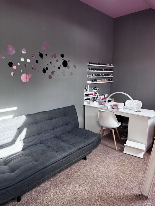 Мастер маникюра Днепр