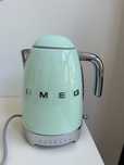 Smeg czajnik z regulacją powystawowy mięta