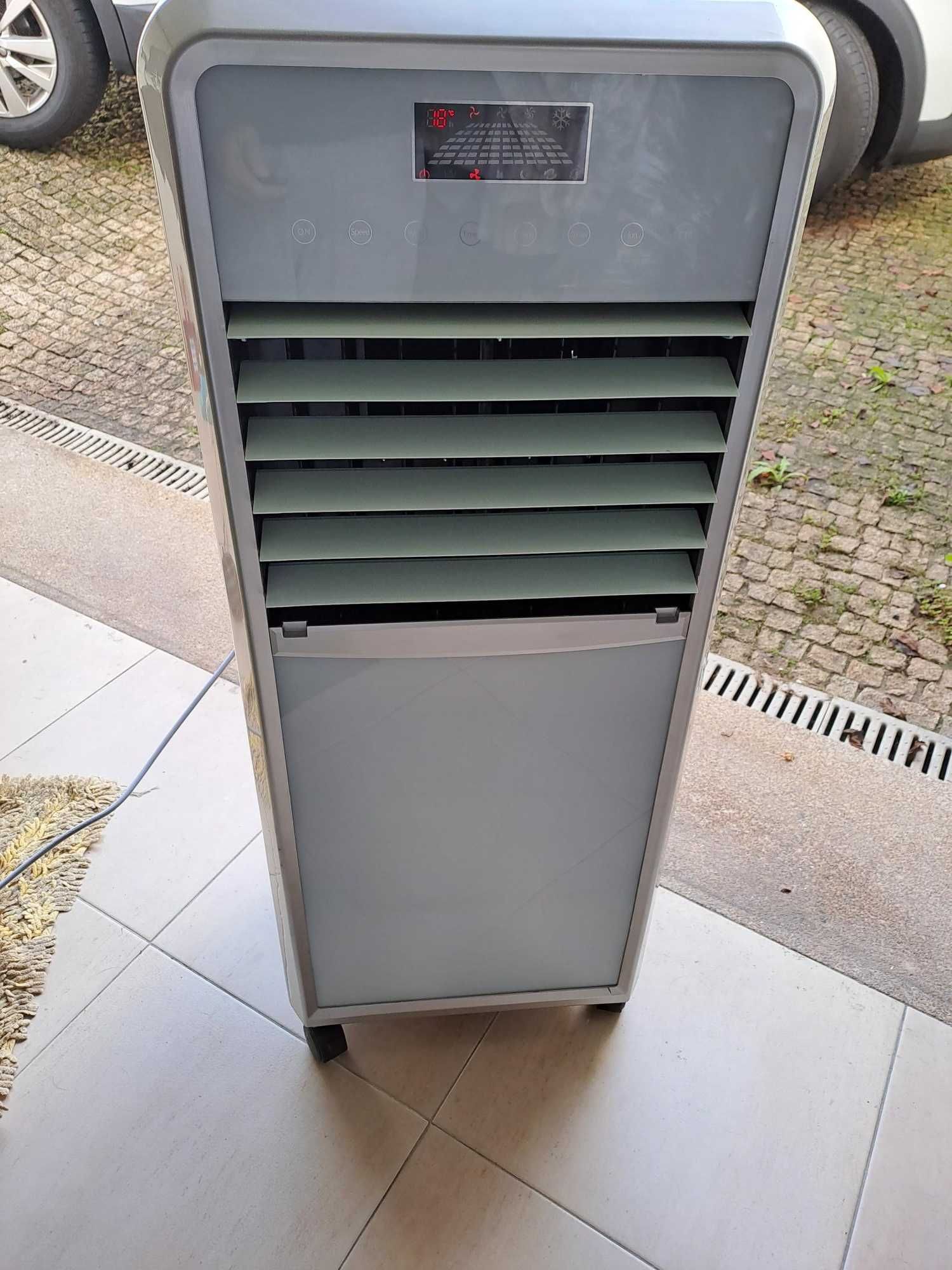 Climatizador Humidificador Refrigerador de Ar c/ comando c/ Rodas