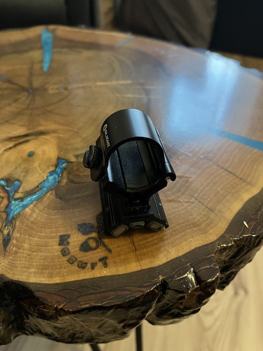 ontaż magnetyczny do latarek Olight X-WM03