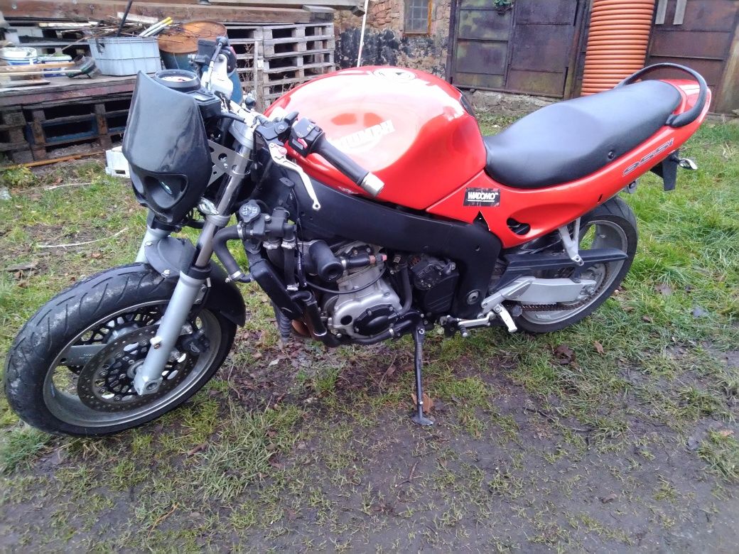Triumph Sprint RS 955i części 99-04r.